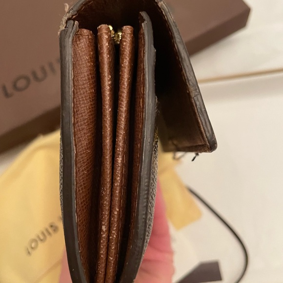 Authentic Louis Vuitton Sarah Wallet - Picture 9 of 9